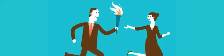 Illustration représentant un homme en costume tendant une torche allumée à une femme en costume, tous deux en train de courir sur un fond bleu.