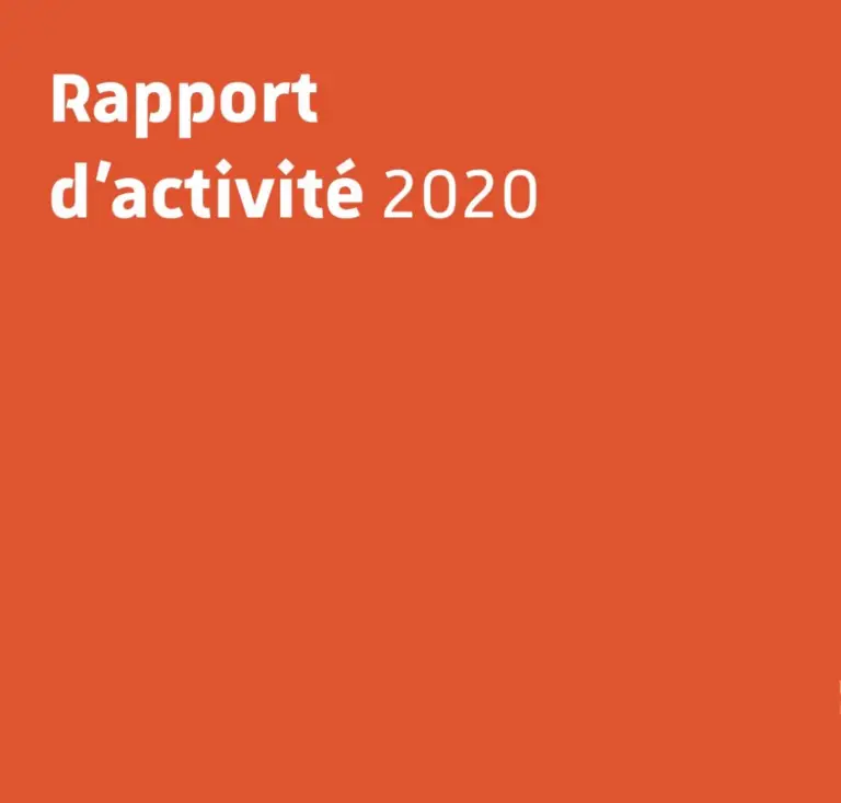 Couverture orange avec une inscription en blanc indiquant « rapport d'activité 2020 », mettant en avant le rapport annuel de la Fondation Université de Strasbourg et de la Fondation Jean-Marie Lehn. Aucune autre image ni aucun autre détail n'apparaissent.